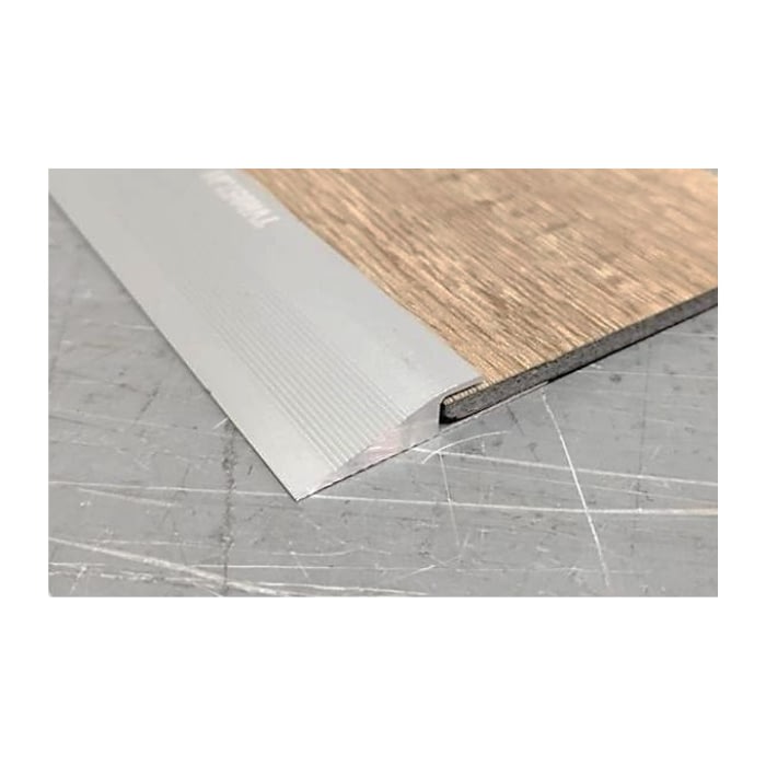 Perfil Rampa Embebida Aluminio 5 mm x 2,7 m - Plata Mate 3 Perfil Rampa Embebida Aluminio 5 mm x 2,7 m - Plata Mate - Imagen 3